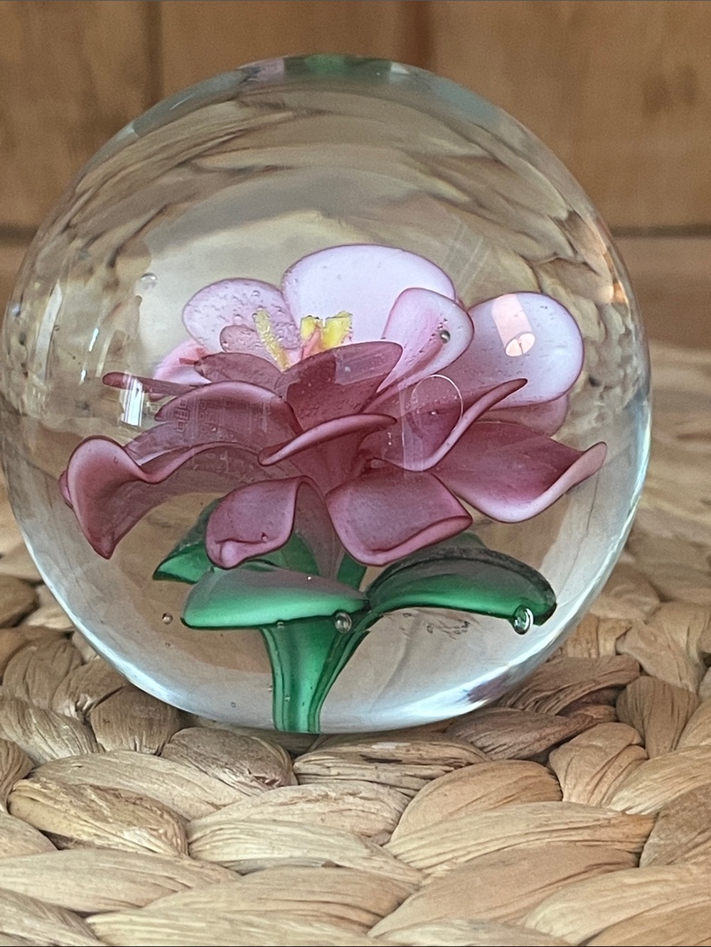 VTG- Dynasty Gallery Glass Pink Lotus Flower Paperweight- Heirloom Collectables